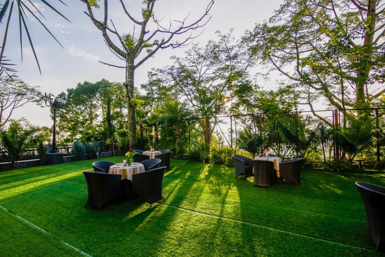 Dhauladhar Heights Resort Дармсала Екстер'єр фото